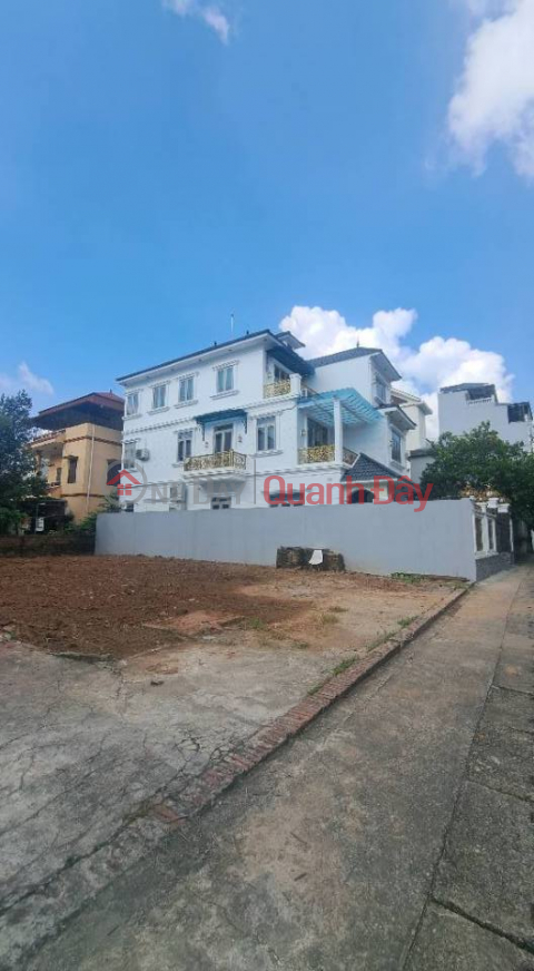Land for sale in lane 268 Ngoc Thuy. 106m wide truck lane, investment price. _0
