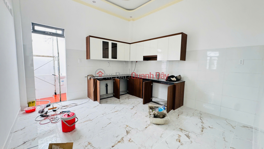 Làm ơn chọn, Nhà ở, Niêm yết bán đ 2 tỷ