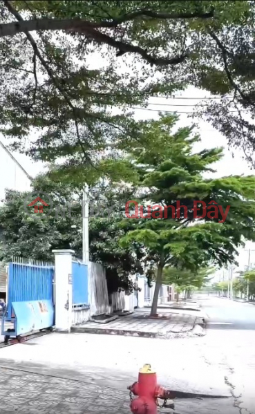 Nhà xưởng quy mô lớn 5.000m2 - KCN Tân Đô, Đức Hòa, Tây Ninh - 2 cổng, sổ hồng riêng | Việt Nam Bán đ 44 tỷ