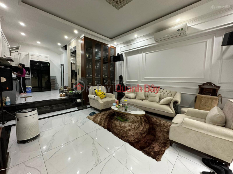 Beautiful new private house for sale, square plot of land, 5m, 5-storey elevator, new car road to Hong Tien street, 3 P Vietnam Sales, đ 11 Billion