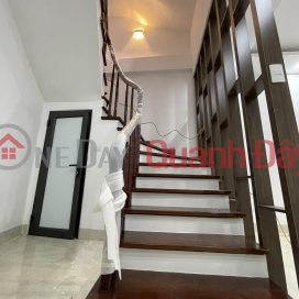 30m2, 3.5 billion have a beautiful house on Nguyen Van Cu street, Long Bien _0