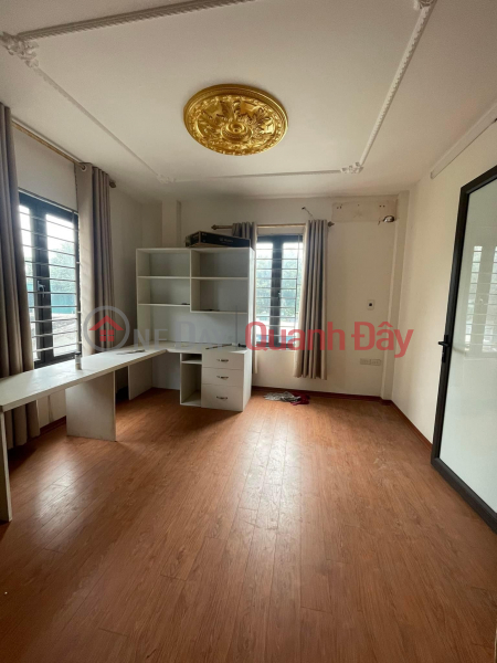 Beautiful 5-storey house on Hoang Nhu Tiep street, Long Bien Sales Listings