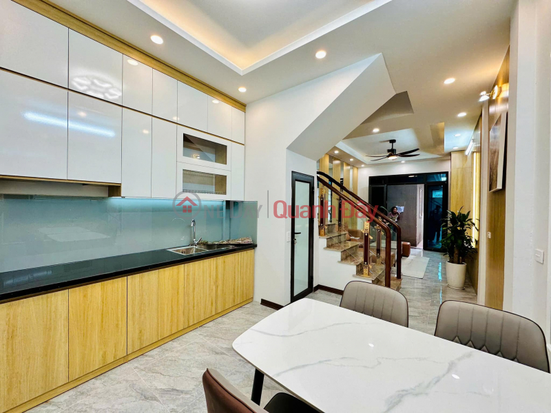 đ 7.8 Billion, BEAUTIFUL HOUSE FOR SALE - SH ALLEY 360 - THREE STEPS TO CAR - HOANG MAI CENTER - QUICK DEAL CLOSING!