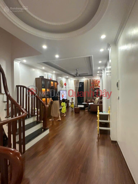Townhouse in Cau Buu, 67m2, car access, 5m frontage, busy business, 10 billion _0