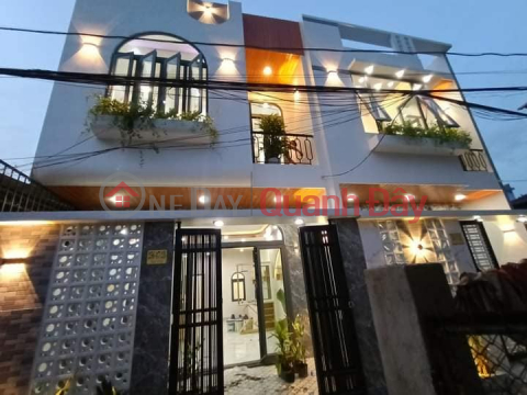 Two-storey masterpiece house 256 Au Co Location is right in the center of Hoa Khanh _0