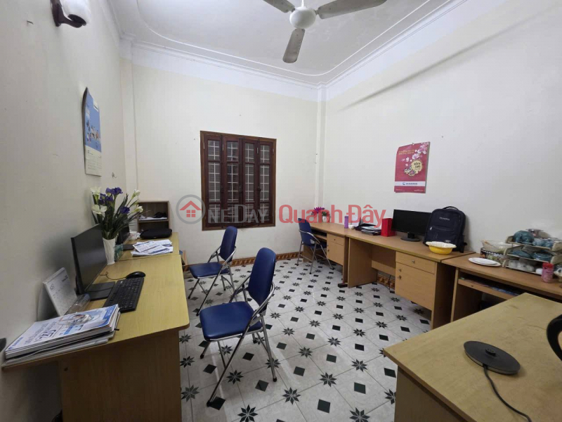 Phân lô Ô tô vào nhà Hoàng Quốc Việt 50m 5T Kinh doanh tốt, 19 tỷ Niêm yết bán