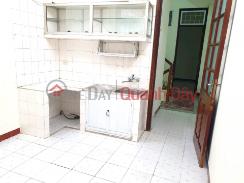 TOWNHOUSE FOR SALE VONG HAI BA TRUNG, Hanoi. EXTREMELY WIDE ALWAYS, CARS STOP DAY AND NIGHT. PRICE IS ONLY 6 BILLION _0