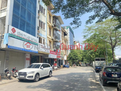 Urgent sale on Cau Giay street, Trung Kinh area, Yen Hoa. Wide roads for cars to avoid with sidewalks. _0