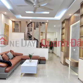 Corner house in Ngoc Thuy, Long Bien, 40m2*frontage 3.8m, beautiful house, ready to move in, price only 6.2 billion _0