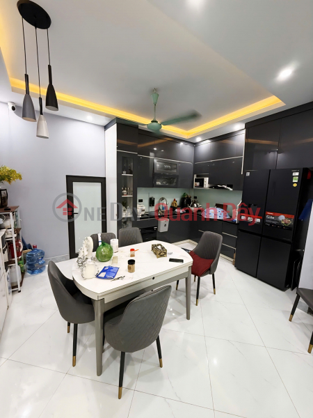 Rare, house for sale in Lac Long Quan, rural alley, near car, 46m², 5 floors, price 9.8 billion Sales Listings