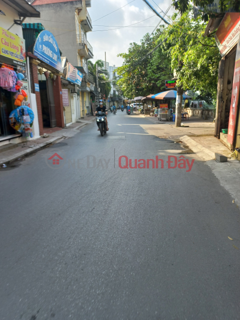 Selling land to donate houses, Cars are parked at the door, Tam Trinh, Hoang Mai, Hanoi. _0