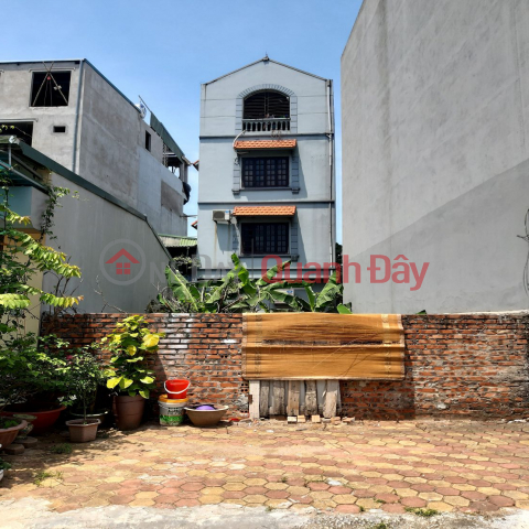 44m2 land in Trau Quy, Gia Lam, accessible by 16-seater cars via 2 main roads, price over 7 billion VND. Contact 0989894845 _0