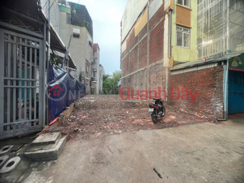 Only 85 million\/m2. Selling new Viet Hung land, Ngo Gia Tu, beautiful square, car parking at the gate. Contact 0936123469 _0