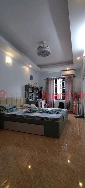 đ 4.3 Billion House for sale in Vinh Hung 31m 5 floors morning door to door