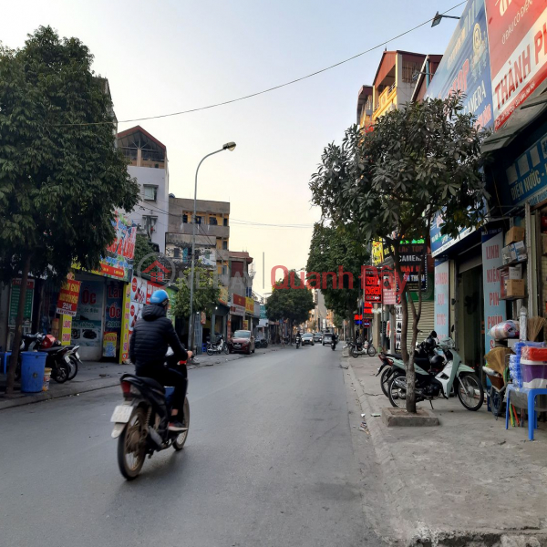 110.2m2 đất mặt phố kinh doanh sầm uất tại Trâu Quỳ, Gia Lâm. Đầu tư tốt. Lh 0989894845 | Việt Nam Bán | đ 17,0 tỷ
