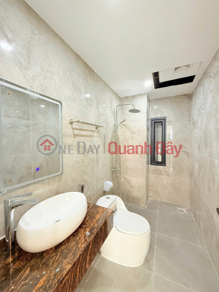 Cực hiếm! Bán nhà phố Nguyễn Đình Chiểu, 42m2, 5 tầng thang máy, mặt tiền 4.3m, 14.8 tỷ, ngõ rộng Việt Nam | Bán đ 14,8 tỷ