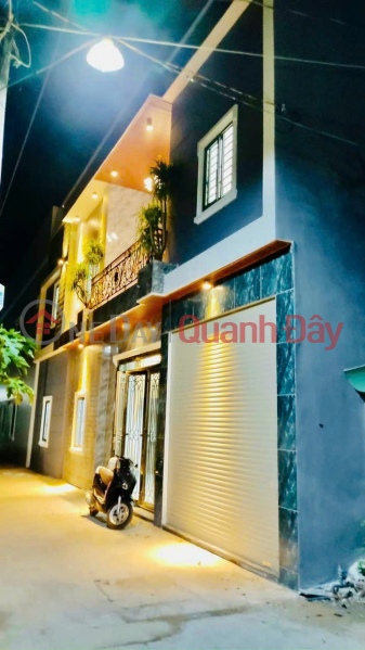 Residential house for sale right at Bach Hoa green street, Bui Trong Nghia street, the market is about 150m long Sales Listings
