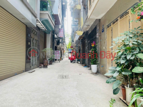 BÁN NHÀ PHẬN LÔ KINH DOANH- Ô TÔ ĐỖ CỬA Chùa Láng - Đống Đa 47/50m2 X 5Tầng 18.9 tỷ. _0