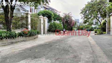 Bán đất MT đường 27, Hiệp Bình Chánh, TP Thủ Đức. DT: 30x28m TDT 786m2, 29tỷ5 TL _0