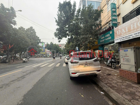 Nhà mặt phố hiếm - Giá tầm tiền nhỏ - Vỉa hè rộng - Kinh doanh đỉnh - Dòng tiền ổn định _0