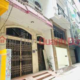 Cho thuê nhà 3.5 tầng, diện tích 60m2/sàn, ngõ 210 Hoàng Quốc Việt, ôtô vào tận cửa nhà. _0