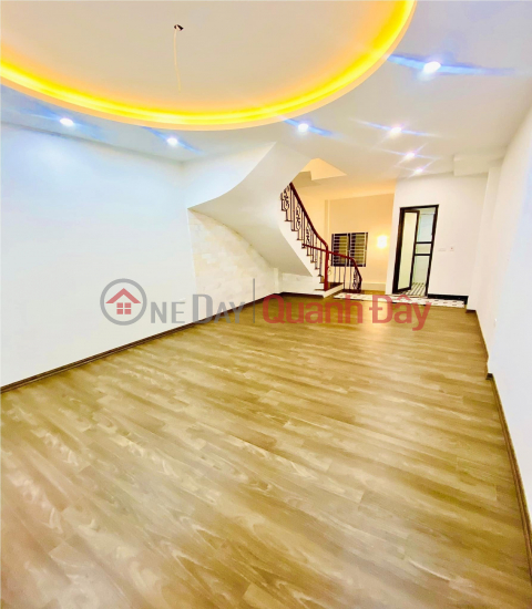 The owner rents a new house of 80m2, 4T, Office, Sales, Restaurant, Trung Hoa-20M _0