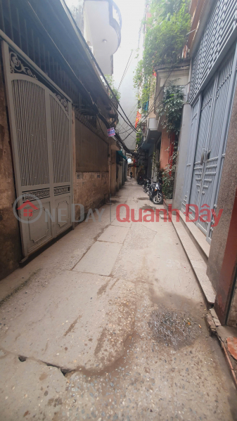 HOUSE FOR RENT IN LANE 285 DOI CAN, 30M, 3 FLOORS, 1 ATTACHMENT, ALLEY THROUGH, GOOD BUSINESS, PRICE 9 MILLION 0878168006 Rental Listings