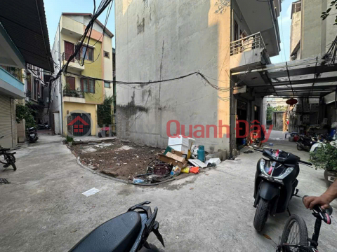 URGENTLY SELLING A BEAUTIFUL LAND PLOT AT 44 Dinh Quan, Phuc Dien, Bac Tu Liem, Hanoi _0