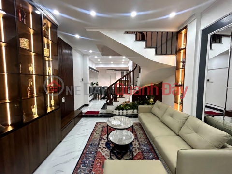 House for sale in Ngoc Ha, 40m² x 4 floors, 10.5 billion VND, fully furnished with high-quality furniture, alley connecting to various main roads. _0