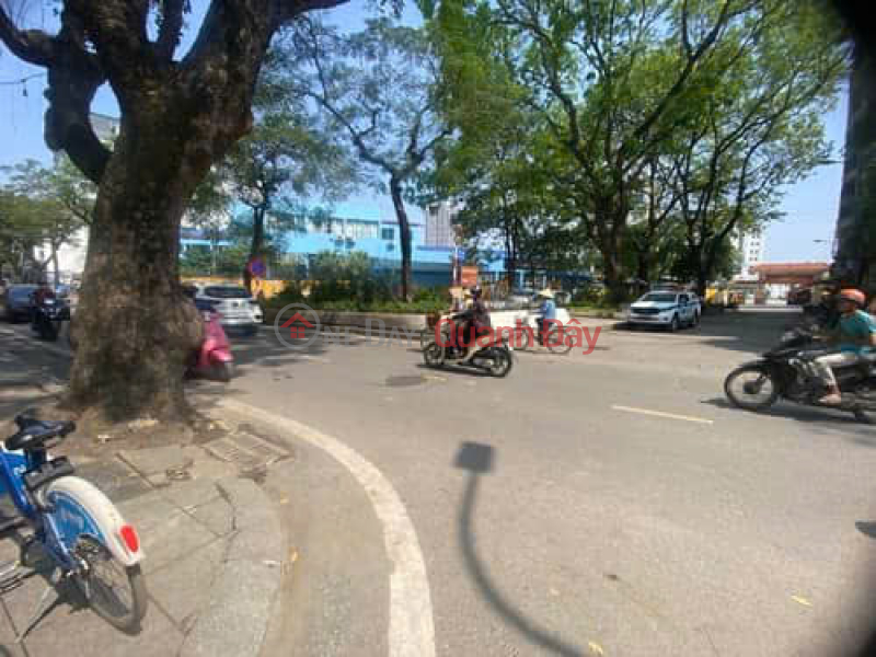 SHOCK! 257TRIỆU M NHÀ ĐỘI CẤN 102M 8TẦNG THANG MÁY FULL NỘI THẤT GIÁ 26.3 TỶ 0878168006 Niêm yết bán