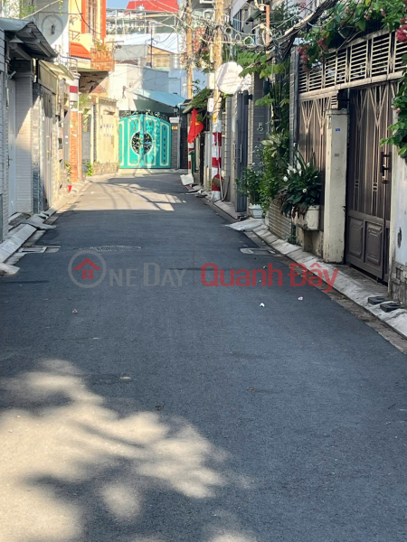 Owner selling house with street frontage on D9 Go Cam Dem, Bay Hien Ward, Ho Chi Minh City - 66m2 - 6.15m wide - Only 8.8 billion VND | Vietnam Sales đ 8.8 Billion