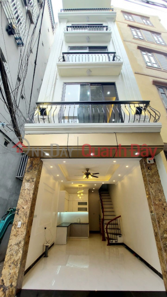 So beautiful Linh Nam 35m 5 floors imported car lift into the house, give all furniture Sales Listings