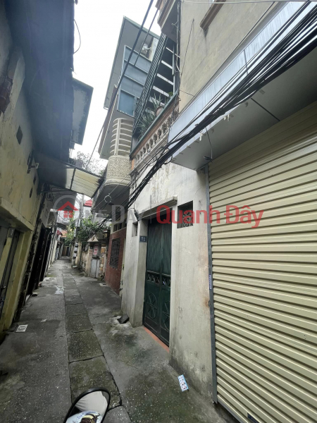 Old house for sale in Thuy Khue alley, Ba Dinh Dt: 51m Mt: 4.2m motorbike lane, 20 m to main road, 50 m to Thuy street Sales Listings