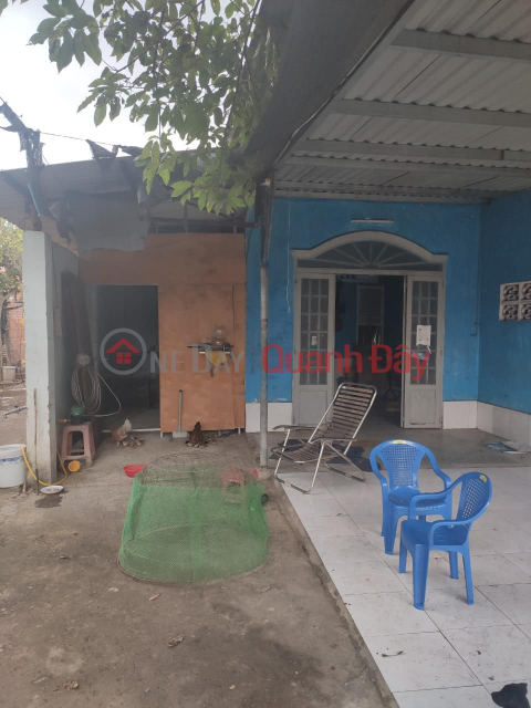 Front house for sale - large area with soft price - Tan Xuan commune - Hoc Mon _0