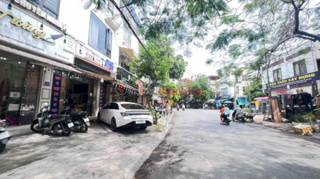 Bán nhà mặt đường Hoàng Minh Thảo mặt tiền gần 6m cực đẹp Niêm yết bán