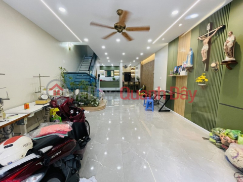 Beautiful house 5 x 17, car alley near Lang Hoa park, Ward 8 Go Vap _0