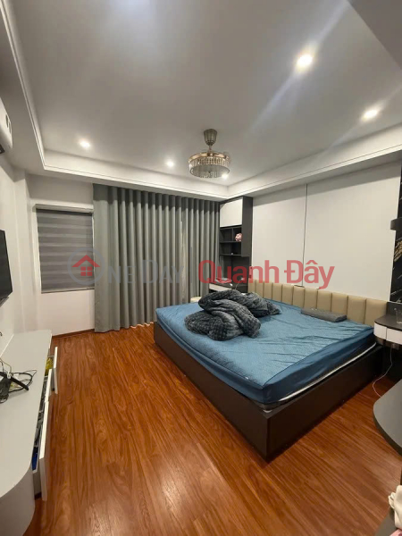 , Please Select, Residential, Sales Listings đ 17.5 Billion