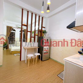 Apartment for rent on Ly Chinh Thang District 3 only 6 million 5 Balconies _0