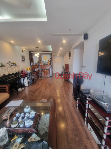 Property Search Vietnam | OneDay | Residential | Sales Listings Cau Giay 3 bedroom 1 apartment for sale, full furniture, car slot, very enthusiastic