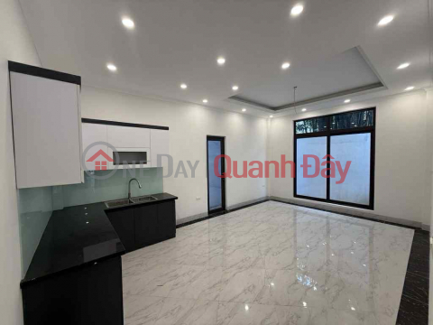 House for sale in Hoa Lam-Viet Hung, 83m x 5 floors, elevator, garage, expanding at the back, 6 bedrooms, cash flow 400 million\/year _0