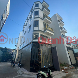 Corner plot with two street frontages on a car-accessible alley off Provincial Road 10 – extremely spacious. _0
