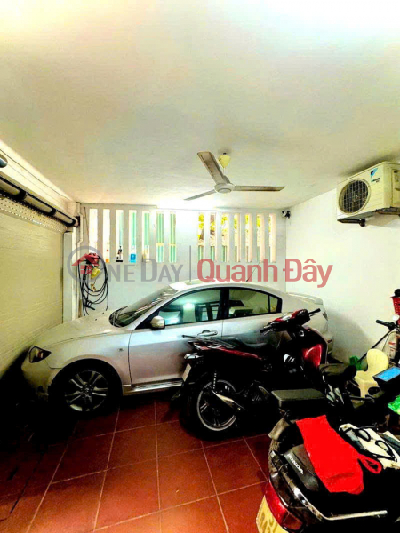 Hoang Quoc Viet car garage, 2 open spaces in front and back for cars to avoid 30m from the street, SPA office business, 67m2 - 15.8 billion Sales Listings