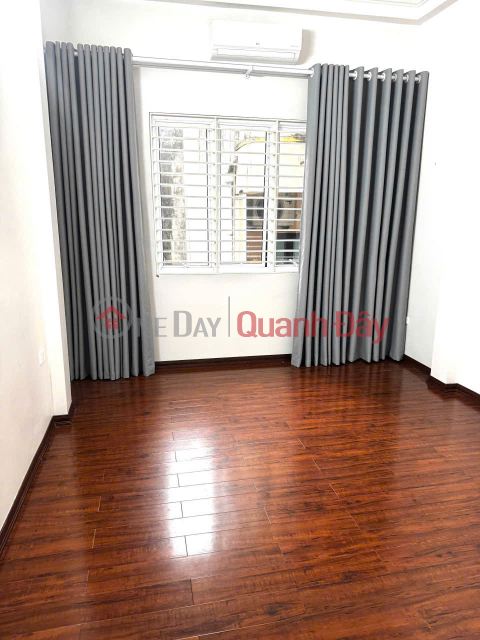 Cho thuê nhà nguyên căn ngõ 107 Tôn Đức, 38m2 x 4 tầng, 5 ngủ, 4 wc.16,5 Triệu _0