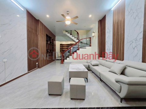 HOUSE WITH CARS INTO THE HOUSE, PHUC DIEN 45M2X4 FLOORS, RESIDENTS BUILD, NO CAR PARKING FEE, PRICE 8.9 BILLION _0