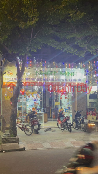 Cửa hàng mỹ phẩm Nhật Minh - 371 Văn Tiến Dũng (Nhat Minh cosmetics store - 371 Van Tien Dung) Cẩm Lệ | ()(1)