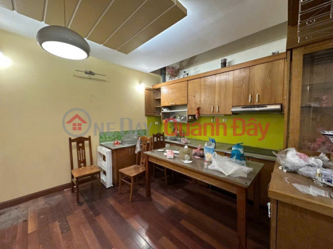 BÁN NHÀ BỒ ĐỀ - 5 TẦNG - GARA - THÔNG HỒNG TIẾN - Ô TÔ 7 CHỖ _0