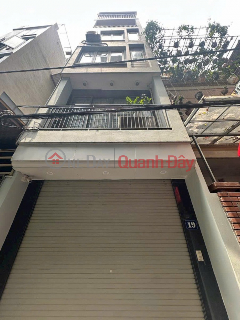 BEAUTIFUL HOUSE BUILT BY RESIDENTS - NEAR STREET - CAR PARKING AT DOOR - TWO OPEN VENUE IN FRONT AND BACK - OFFICE BUSINESS - ONLINE _0