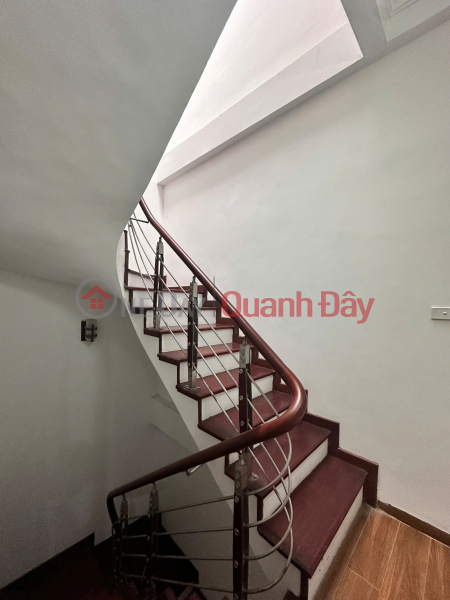 DUY NHẤT 1 CĂN NHÀ MẶT PHỐ HUỲNH THÚC KHÁNG - HÀ ĐÔNG Diện tích: 35m² x 4 tầng Giá: 10.3 tỷ lh 0817606560 Việt Nam, Bán | đ 10,3 tỷ