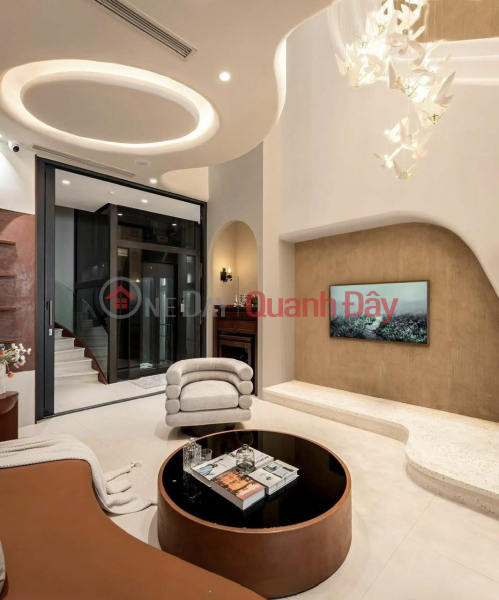 **House for sale in Pham Van Hai, Ward 5, Tan Binh; (10x16) 4 floors, over 15 billion Sales Listings