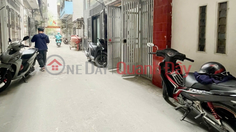 House for sale in Trinh Dinh Cuu - Hoang Mai - BEAUTIFUL LOT - CAR PARKING AT DOOR - CLOSE ALLEY - ONLY 10.89 MONEY _0